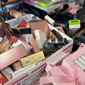 Miscellaneous Beauty And Cosmetic Items